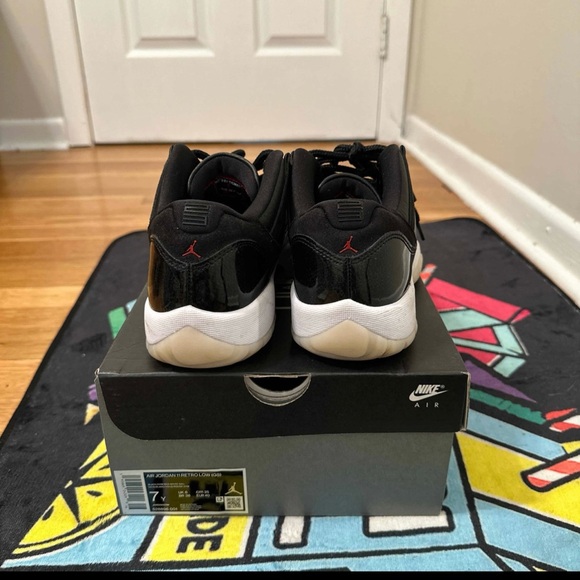 jordan 11 gs 72-10 - Picture 3 of 4